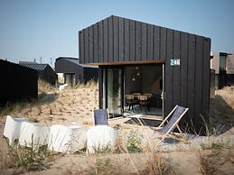 Modern Lodge With Dishwasher, Near the Sea
