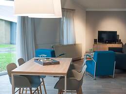 Restyled Bungalow with Dishwasher near Cozy Domburg