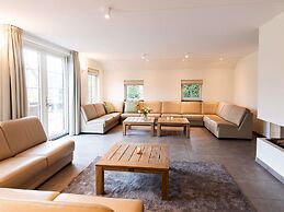 Beautiful House With a Fireplace