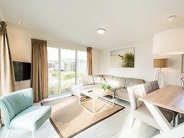 Modern Chalet With Dishwasher, Near the Beach