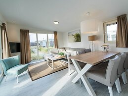 Modern Chalet With Dishwasher, Near the Beach