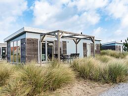 Modern Chalet With Dishwasher, Near the Beach