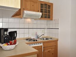 Spacious Apartment With Garden in Zingst