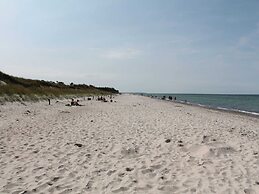 Geraeumige Wohnung mit Garten in Zingst