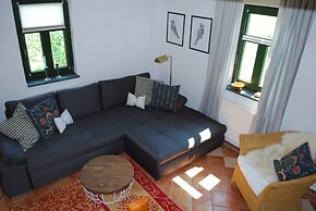 Schoenes Ferienhaus in Dargun mit Pool