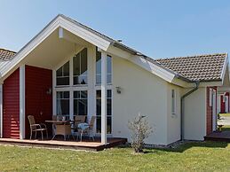 Modern Bungalow With a Wood Stove and sea View