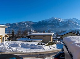 Spacious Chalet in Piesendorf With Sauna