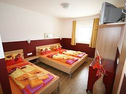 Spacious Chalet in Piesendorf With Sauna