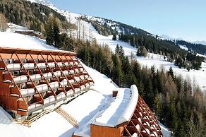 Alpine Retreat w/ Balcony
