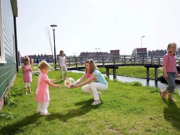 Restyled Apartment on the Markermeer