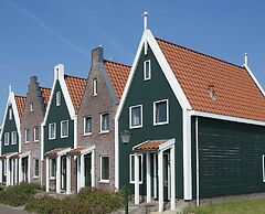 Restyled Apartment on the Markermeer
