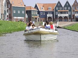 Restyled Apartment on the Markermeer
