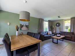 Detached Holiday Home With Garden Near Hoorn