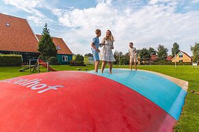 Detached Holiday Home With Garden Near Hoorn