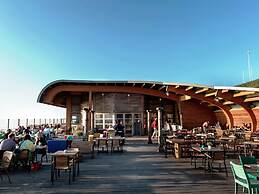 Spacious Lodge Near Zandvoort & the Sea