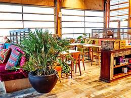 Spacious Lodge Near Zandvoort & the Sea