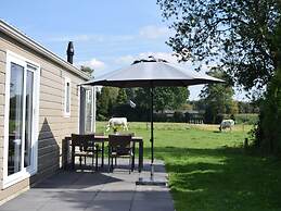 Chalet With Terrace Near the Veluwe