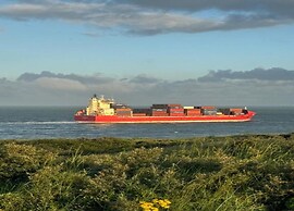 Luxury Villa, 2 Baths, nr Beach