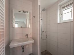 Luxurious Stately Villa With 2 Bathrooms, 1km From the Beach