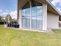 Family Friendly Villa near Center of Kortgene