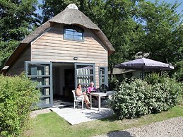 Luxurious, Thatched Cottage at the Schoorl Dune Area