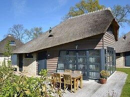 Luxurious, Thatched Cottage at the Schoorl Dune Area