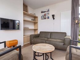 Modern Lodge With two Bathrooms, Near the Beach