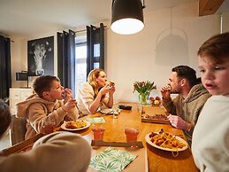 Spledid Villa With Sauna and Whirlpool in Limburg