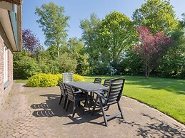 Nice Thatched Villa With Dishwasher, in a National Park