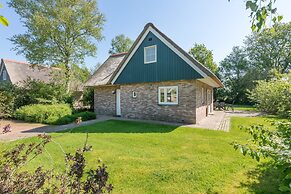 Spacious Nature Villa, Paasloo