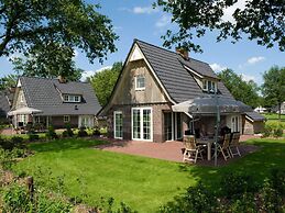 Beautiful Holiday Home With Whirlpool