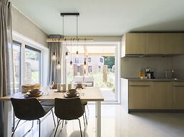 Luxurious Lodge With two Bathrooms, Only 200m From the Beach