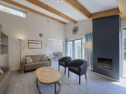 Comfortable Holiday Home With two Bathrooms, Near the Beach
