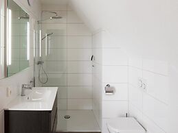 Modern Watervilla With Three Bathrooms, at the Frisian Lakes