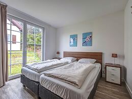 Luxury Villa with Fireplace near Reservoir in Nordeifel