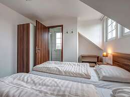 Luxury Villa with Fireplace near Reservoir in Nordeifel