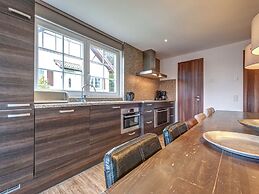 Luxury Villa with Fireplace near Reservoir in Nordeifel