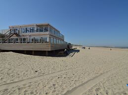 Spacious Apartment in Nieuwvliet near Sea