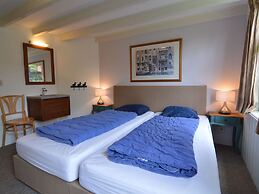 Spacious Apartment in Nieuwvliet near Sea