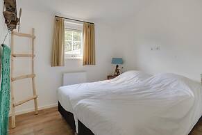 Bungalow With a Terrace at Bedafse Bergen