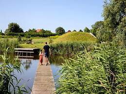 Beautiful House With Dishwasher and Sauna, 19 km From Hoorn