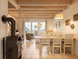 Modern Holiday Home on the Baltic Sea