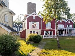 Modern Holiday Home on the Baltic Sea