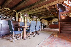 Charming Estate Dordogne With Pool