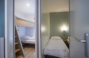 Attractive Chalet with Microwave near Forest