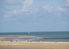 Chalet in Zeeland Near the Beach