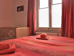 Cozy Holiday Home in Dorf Gutow near Sea
