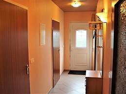 Cozy Holiday Home in Dorf Gutow near Sea