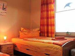 Cozy Holiday Home in Dorf Gutow near Sea