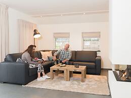 Holiday Home With Whirlpool